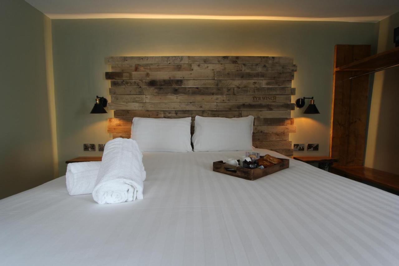 Hotel Tyr Winch à Cardiff Extérieur photo
