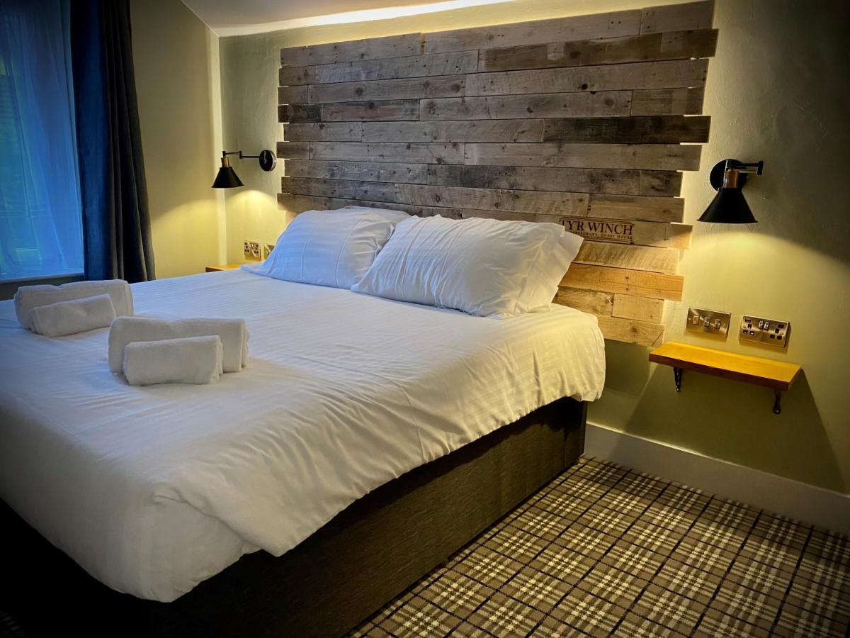 Hotel Tyr Winch à Cardiff Extérieur photo