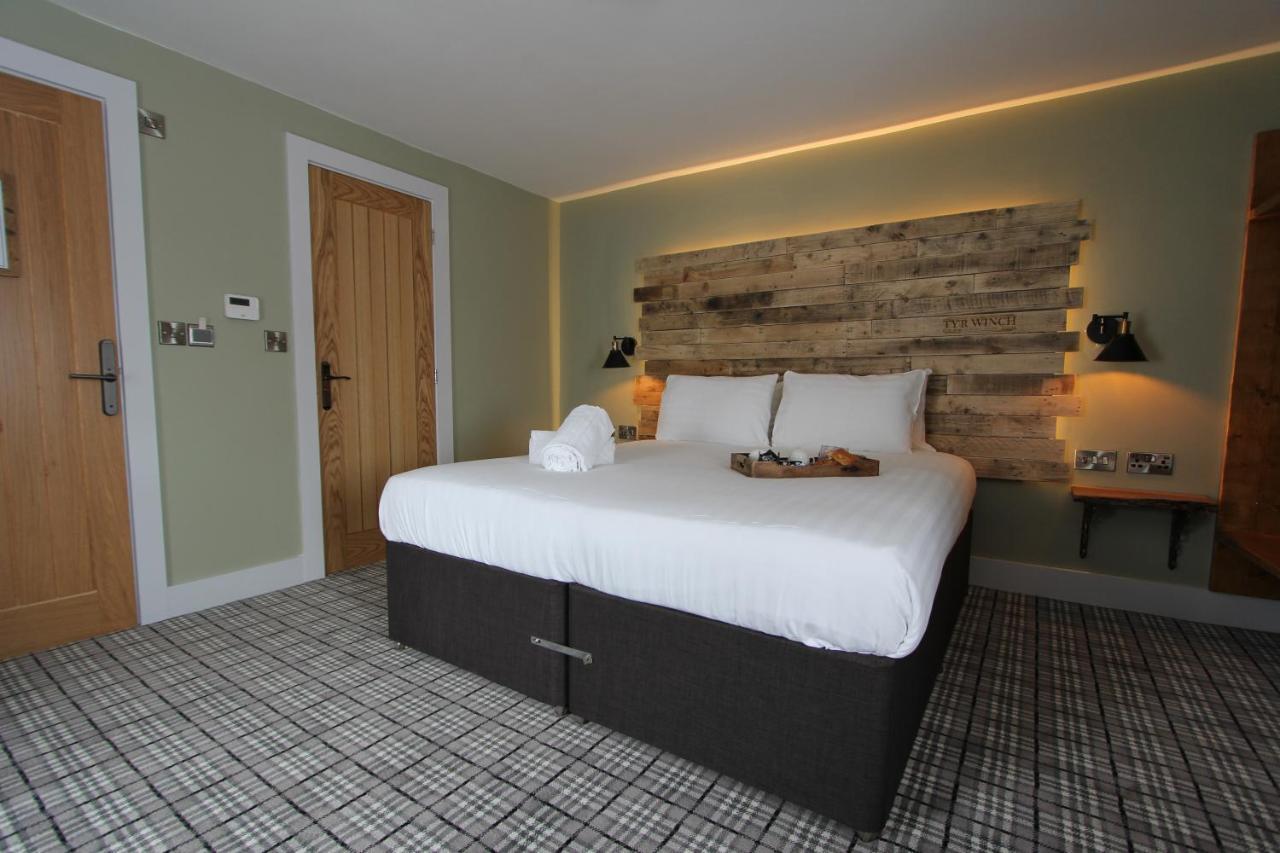 Hotel Tyr Winch à Cardiff Extérieur photo