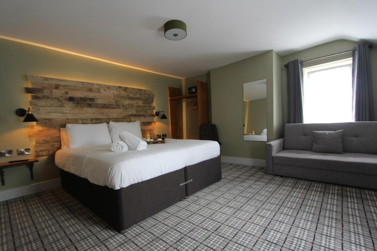 Hotel Tyr Winch à Cardiff Extérieur photo