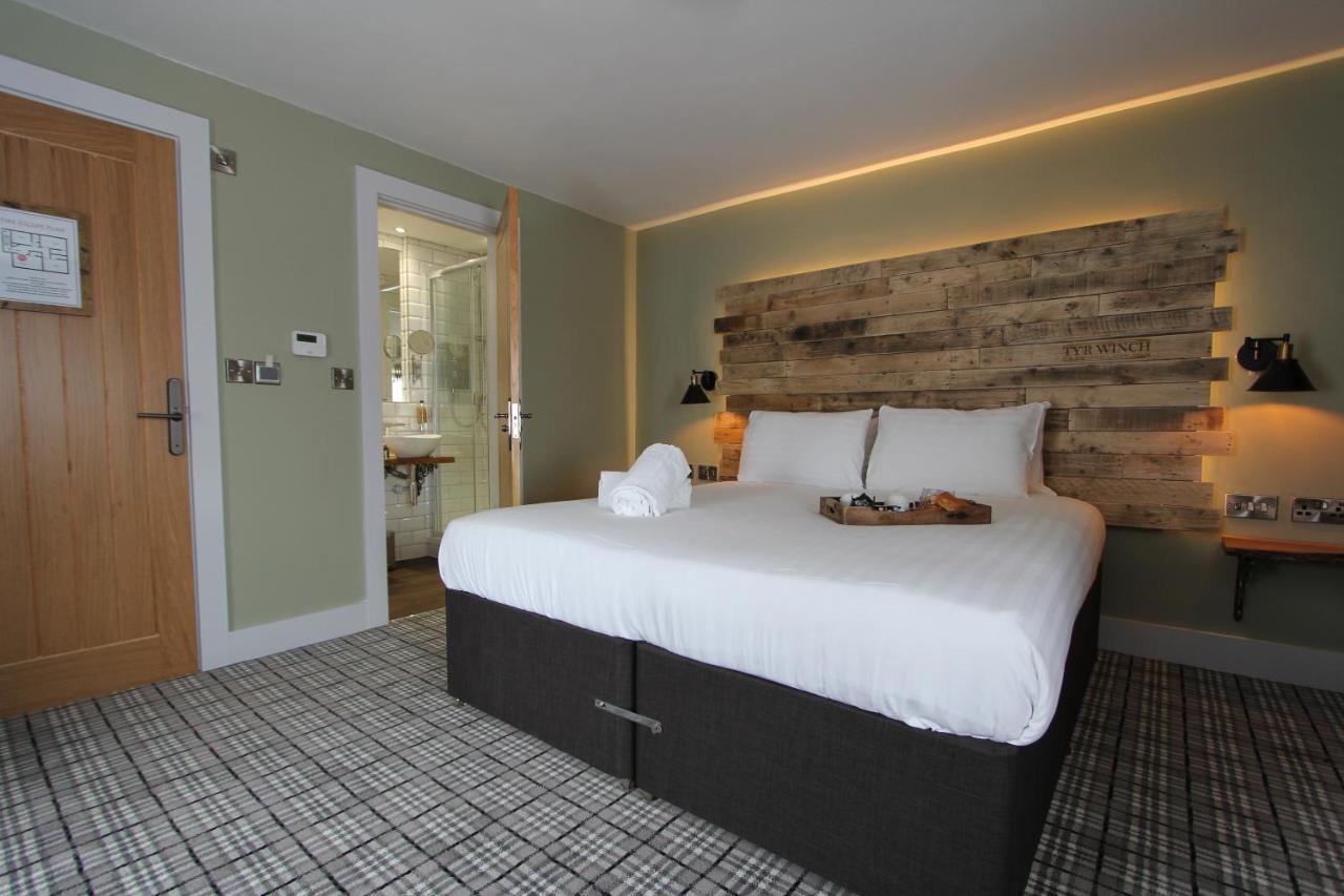 Hotel Tyr Winch à Cardiff Extérieur photo